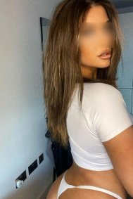 english escorts london busty party girl UK girl Isabelle